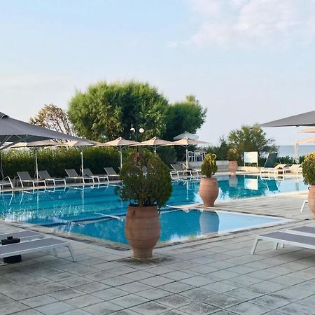 Kassandra Mare Hotel Неа-Потідея Екстер'єр фото